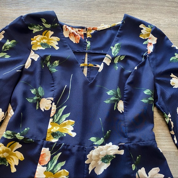 Main Strip romper Medium - Picture 3 of 8